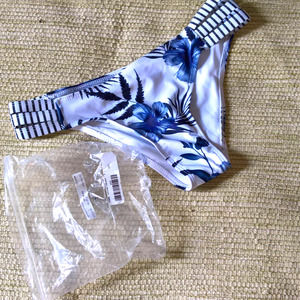 Blue & White floral bikini bottom L